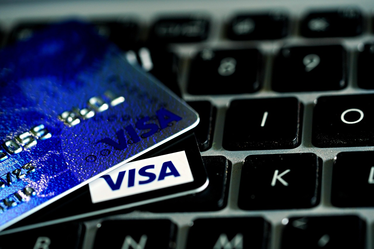Visa card used for online payments, illustrating AI-assisted checkout